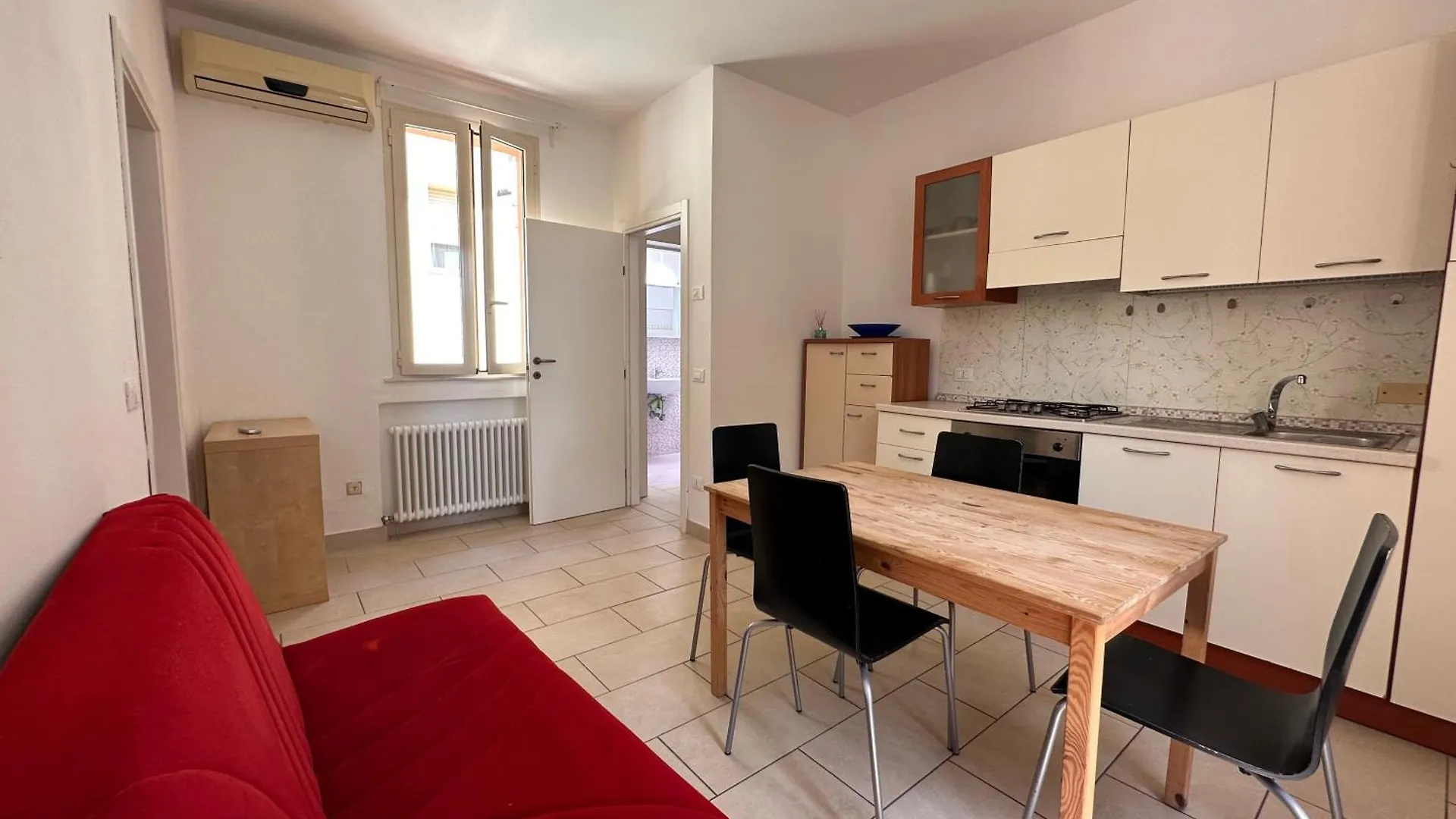 Rimini Beach Residence 200 Mt Dal Mare - Il Lupo Affitta