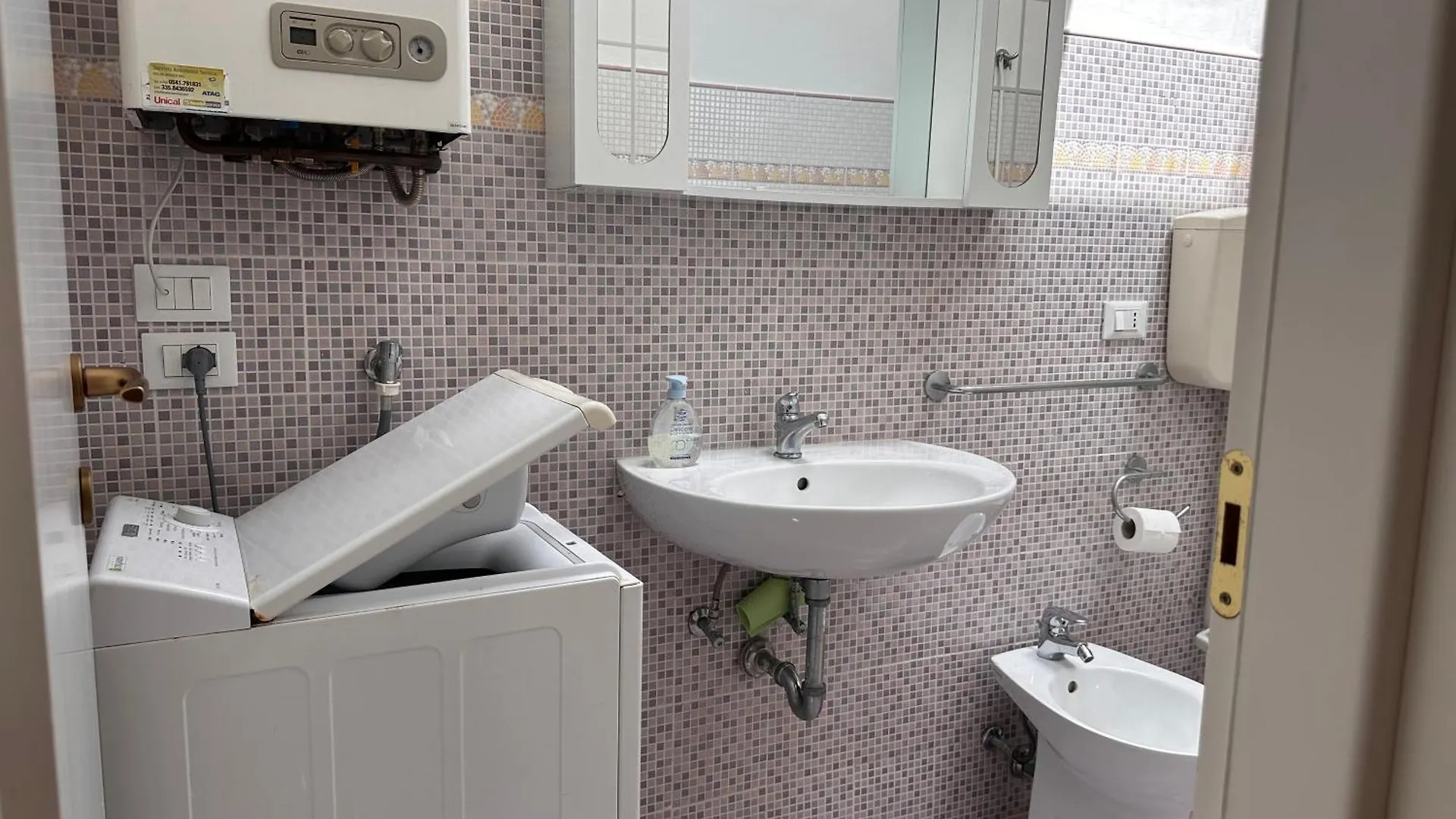 Ξενοδοχείο με διαμερίσματα Rimini Beach Residence 200 Mt Dal Mare - Il Lupo Affitta